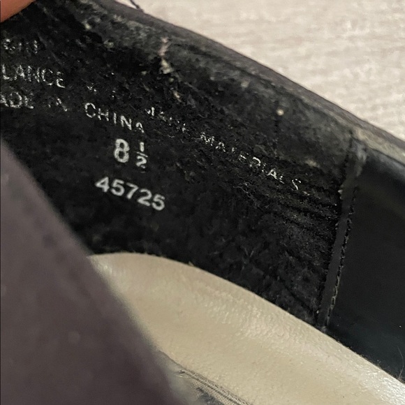 Unlisted Women's Classic Black Flats - Picture 8 of 8